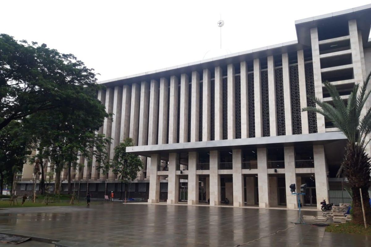 Di Masjid Istiqlal, pengumpulan zakat fitrah berkurang drastis