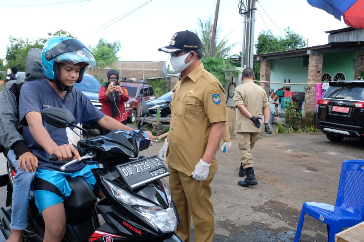 Wabup Gowa minta pengendara balik arah karena tidak pakai masker