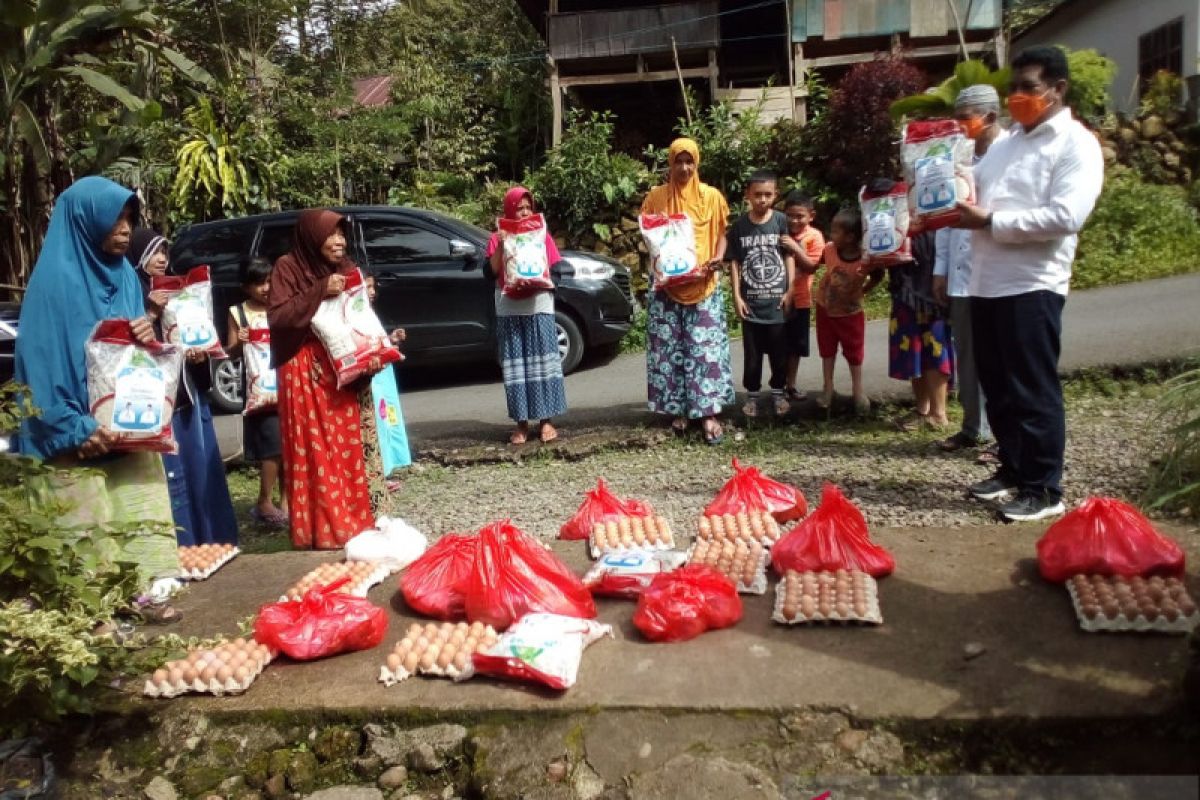 KKB bantu kebutuhan pangan 300 KK warga Bulukumba di Kota Makassar