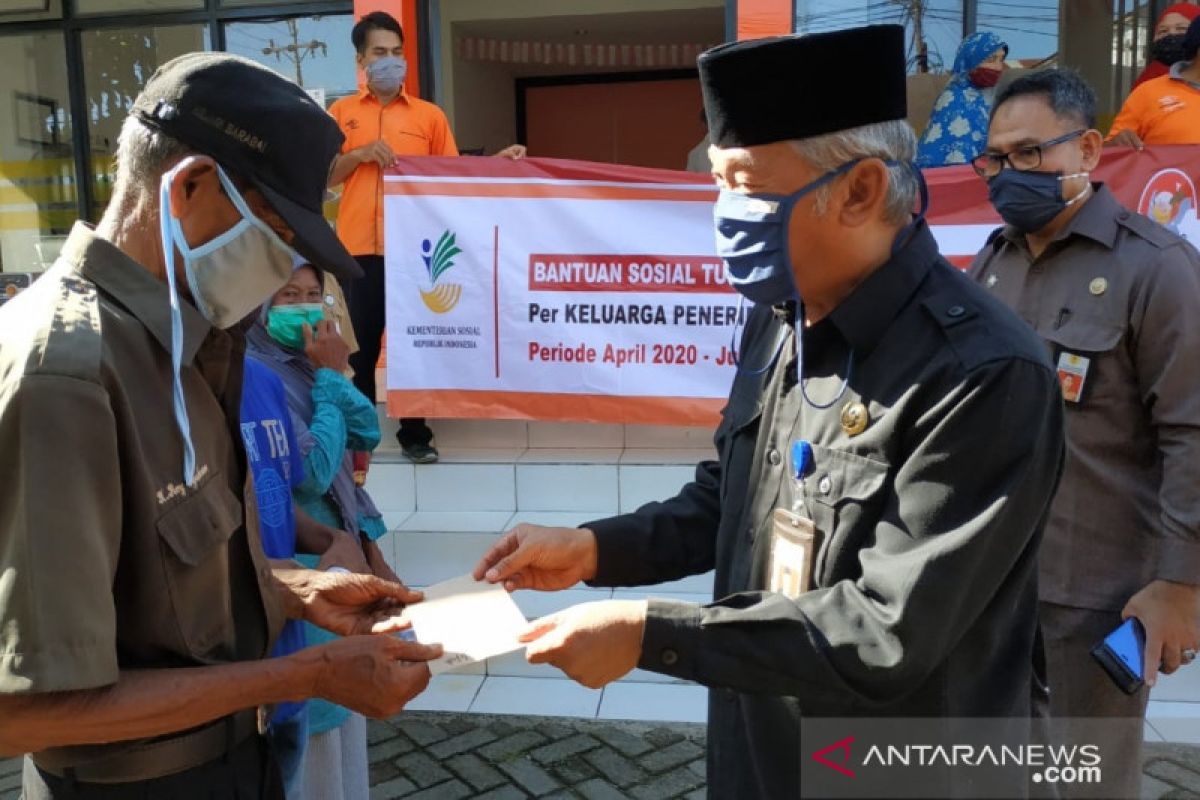 Pemkab HST mulai salurkan BST dengan anggaran lebih dari Rp7 miliar