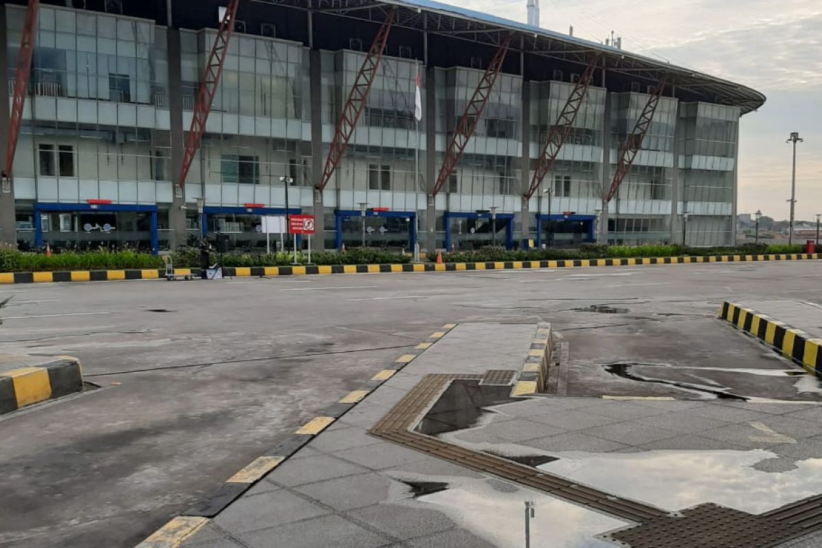 Terminal Pulogebang masih sepi penumpang meski buka 24 jam