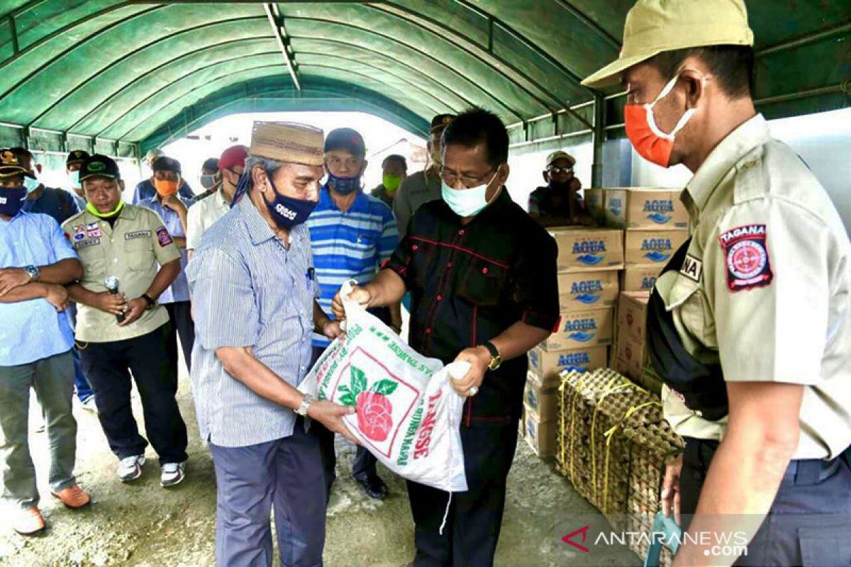 Pemkot Banda Aceh perhatikan korban banjir di tenda pengungsian