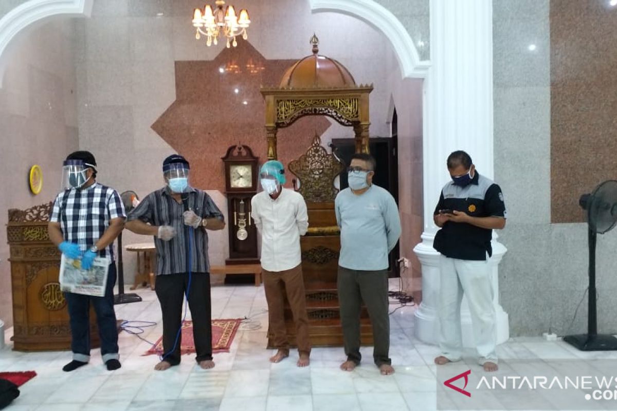 Gugus Tugas Batam: masih ada masjid laksanakan tarawih berjamaah