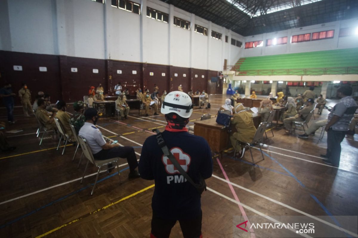 343 warga Yogyakarta mendaftar rapid test untuk skrinning klaster Indogrosir