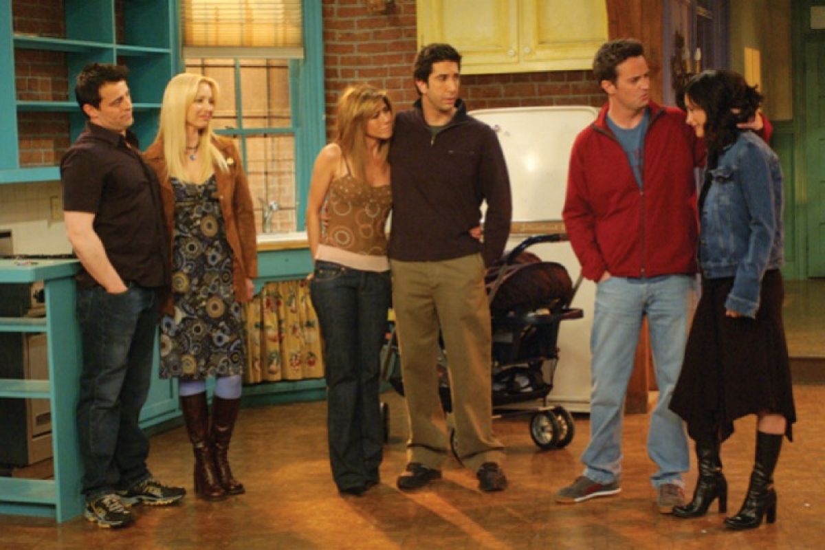 Produksi serial reuni "Friends" ditunda tanpa batas waktu