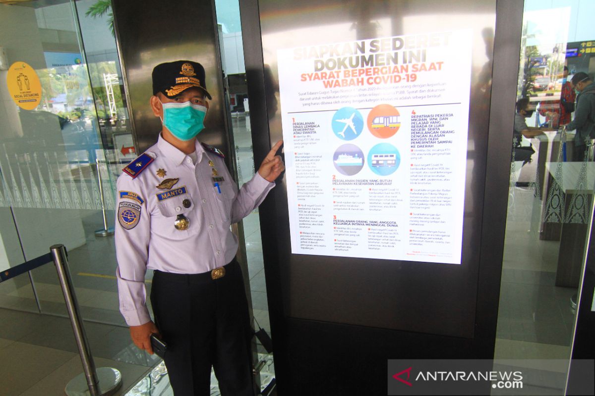 Calon penumpang minimal 4 jam di Bandara Supadio sebelum berangkat