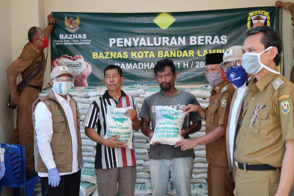 Baznas Bandarlampung salurkan 120 ton beras bantu masyarakat terdampak COVID-19