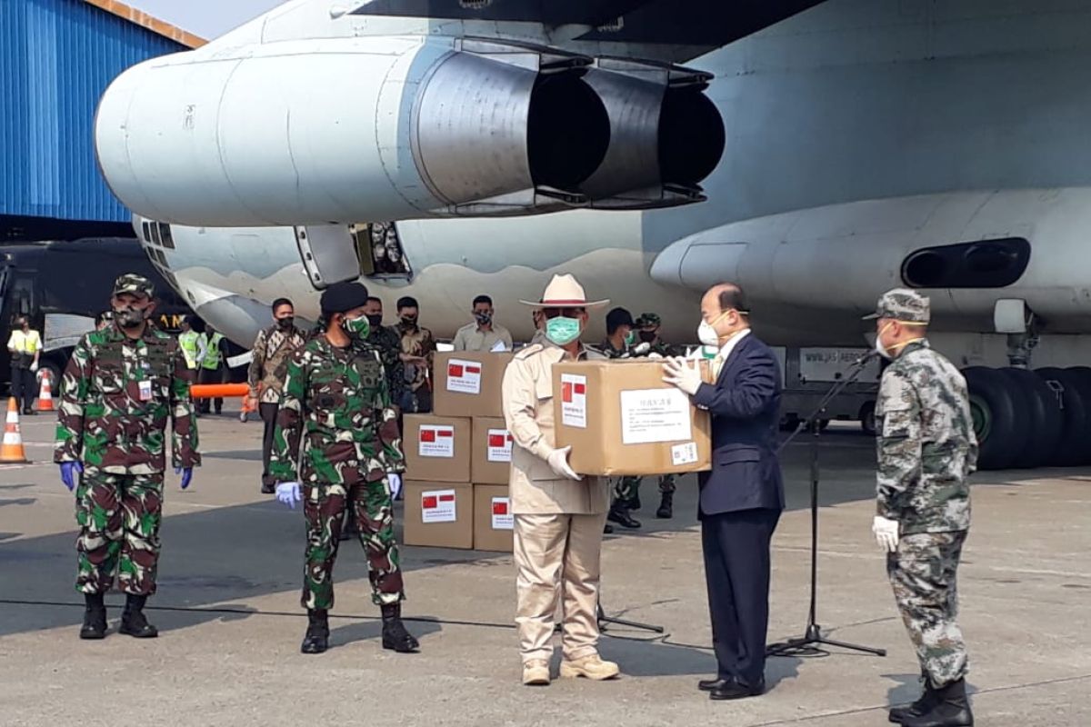 Menhan Prabowo kembali menerima bantuan alkes dari China
