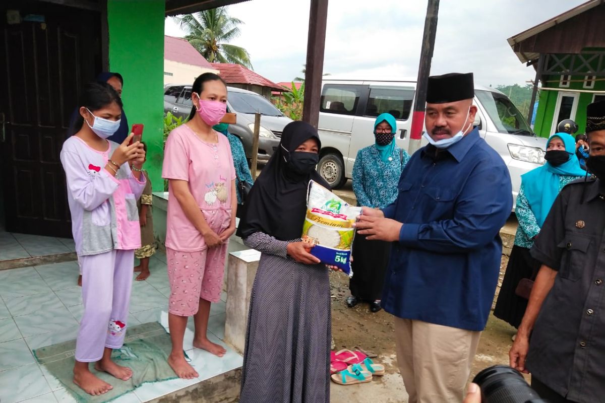 Pemkab Kukar Salurkan 2.154 Paket Sembako di Loa Janan