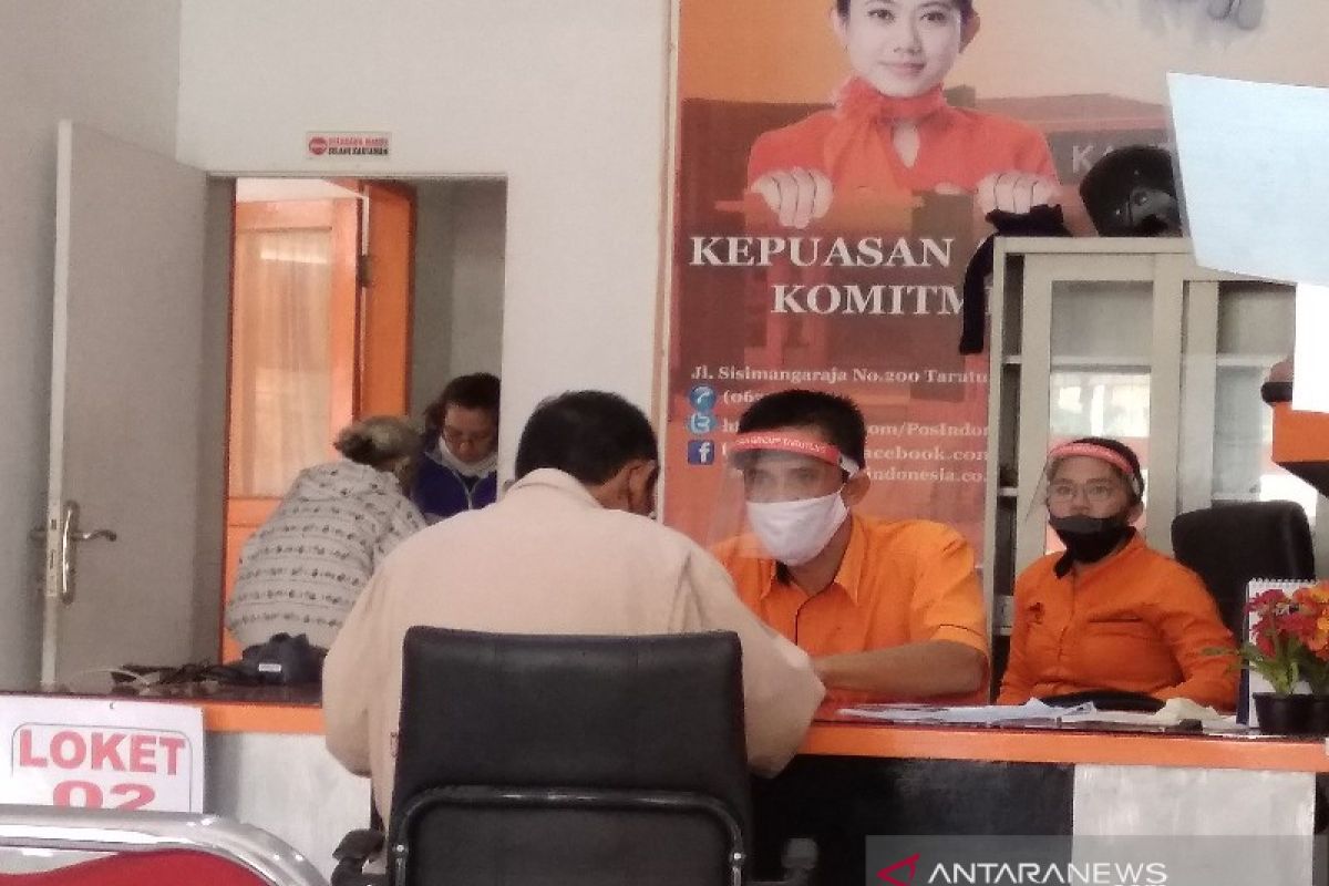 Kantor Pos Tarutung salurkan bansos tunai Kemensos Rp600 ribu untuk Taput dan Humbahas