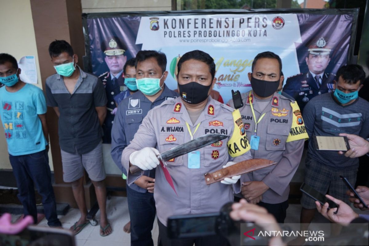Polresta Probolinggo tangkap komplotan begal truk bersenjata tajam