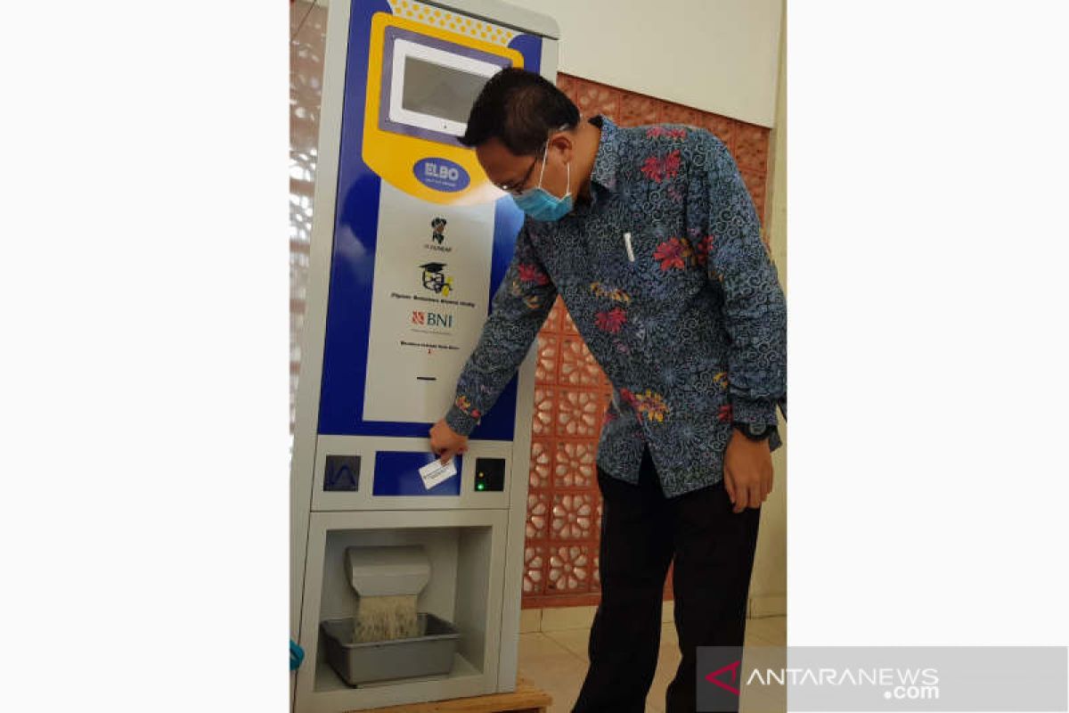 Ada  ATM beras untuk mahasiswa Undip yang tidak mudik