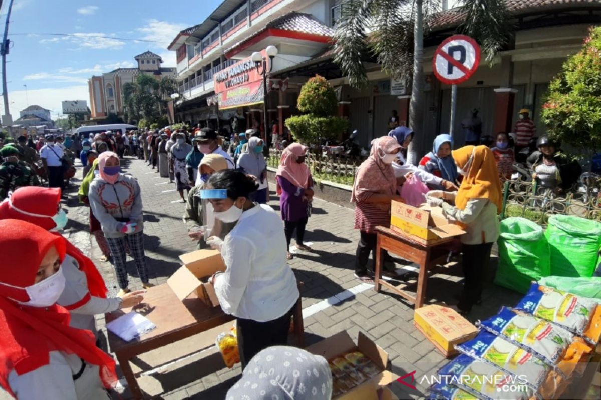 Bulog Surakarta-Pemkab Sukoharjo gelar pasar murah jelang Lebaran