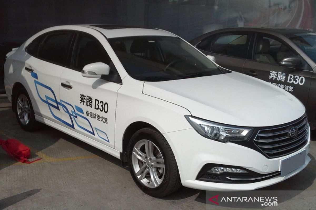 Produsen mobil China, FAW Group Co, terpaksa menarik kembali 45 ribu sedan B30