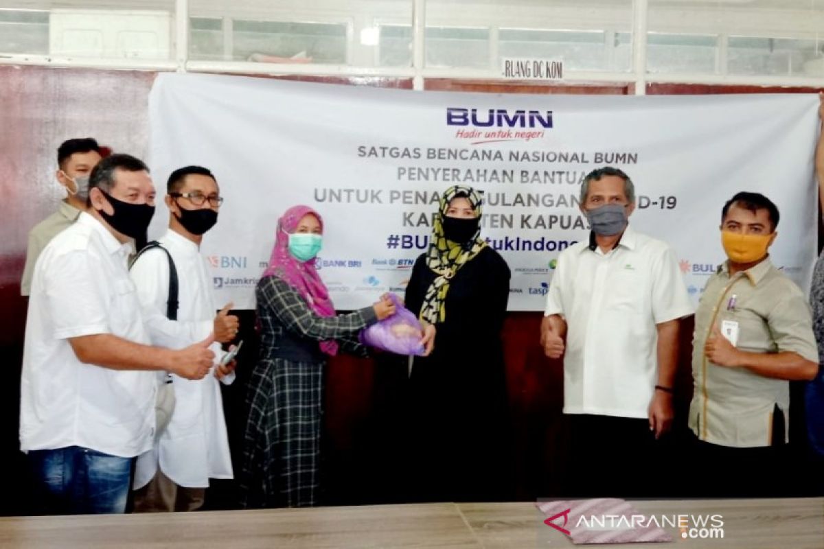 Satgas Bencana Nasional BUMN salurkan bantuan paket sembako di Kapuas