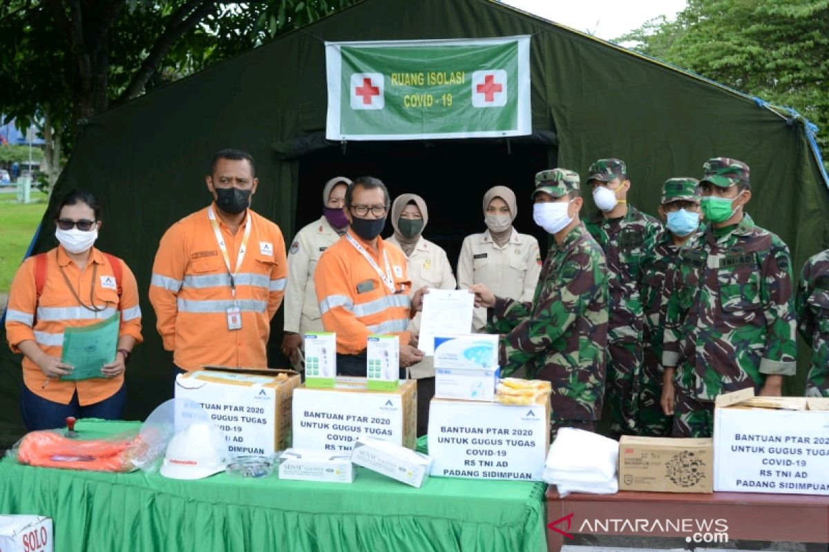 Tambang Emas Martabe serahkan APD COVID-19 untuk Rumkit TNI AD Padangsidimpuan