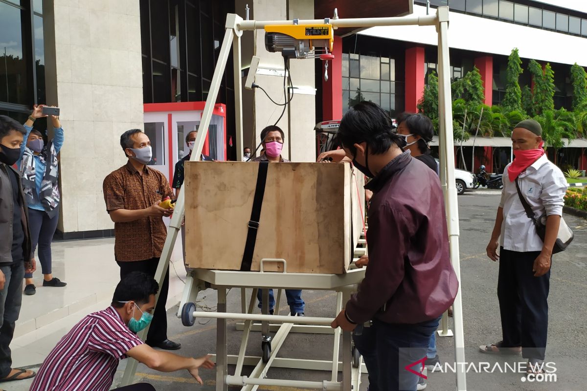 ITTS raih Ideathon 2020 lewat inovasi crane pemulasaraan jenazah COVID-19