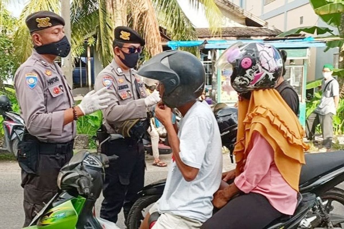 Tim gabungan tertibkan warga Kapuas yang tidak menggunakan masker