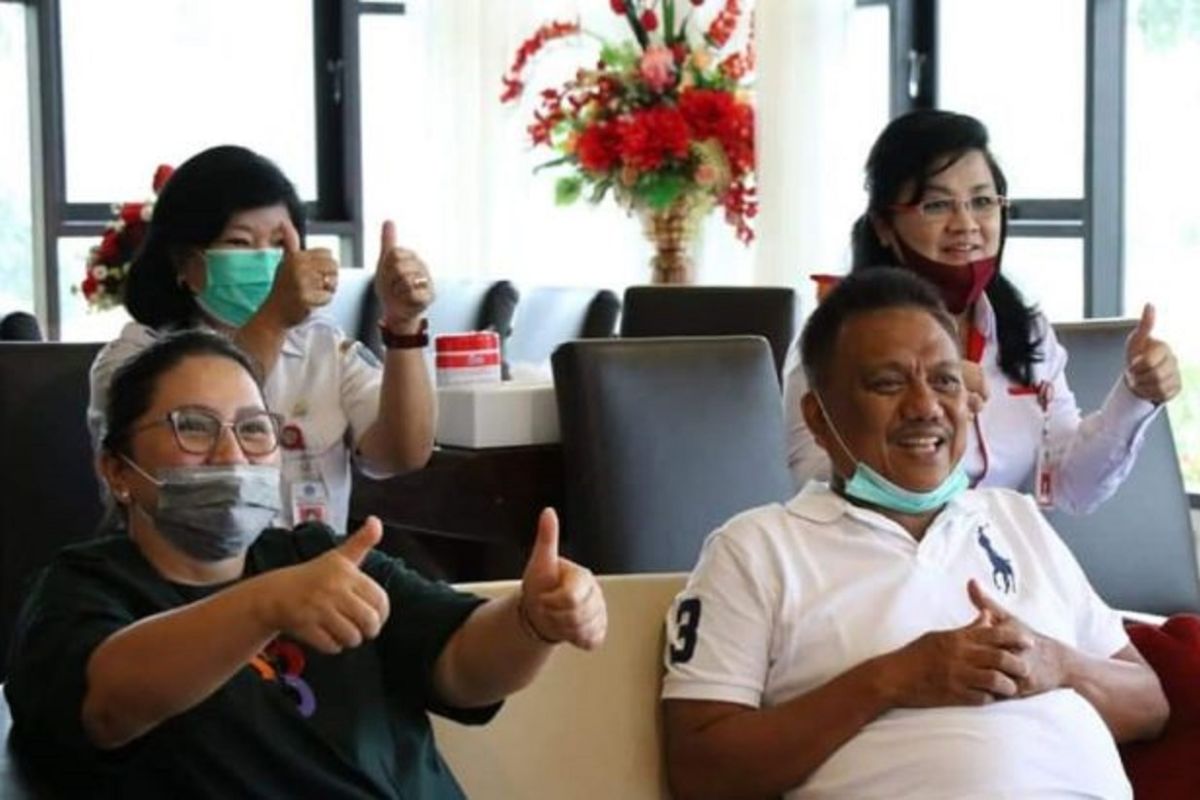 Gubernur Sulut dan istri bantu makanan berprotein untuk tenaga medis