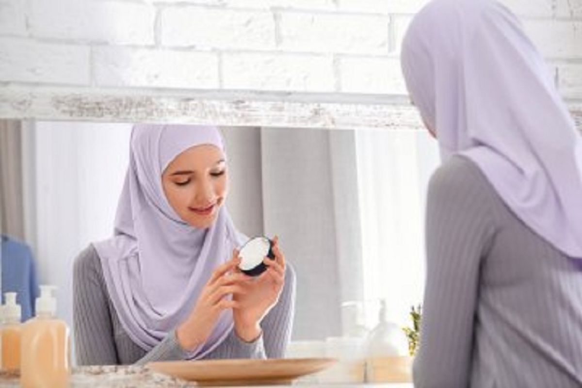 Langkah perawatan kulit saat mengalami dehidrasi selama Ramadhan