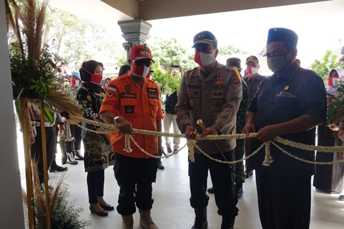 Bupati Loekman dampingi Kapolda Lampung resmikan GSG