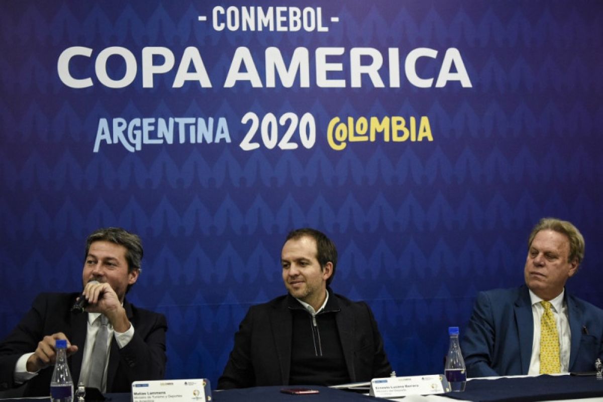 Jangan ludahi dan ciumi bola, kata CONMEBOL