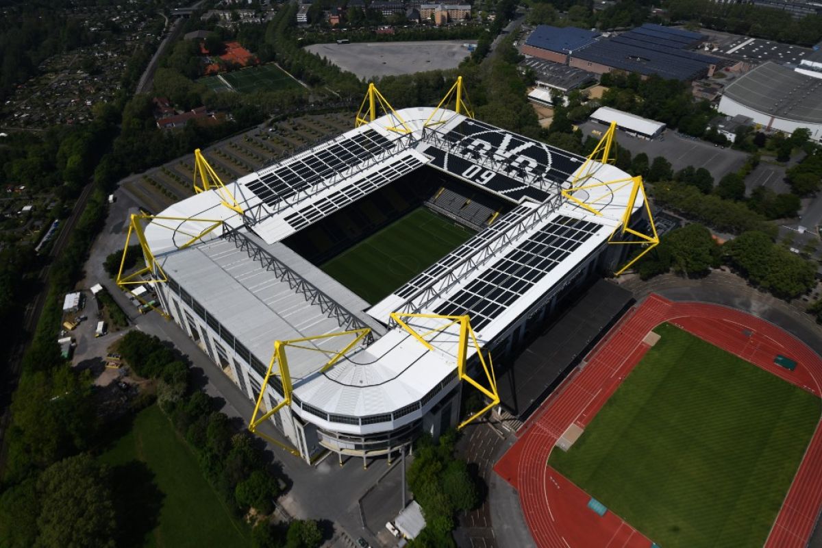Borussia Dortmund buka pintu bagi penonton pada laga pembukaan Liga Jerman
