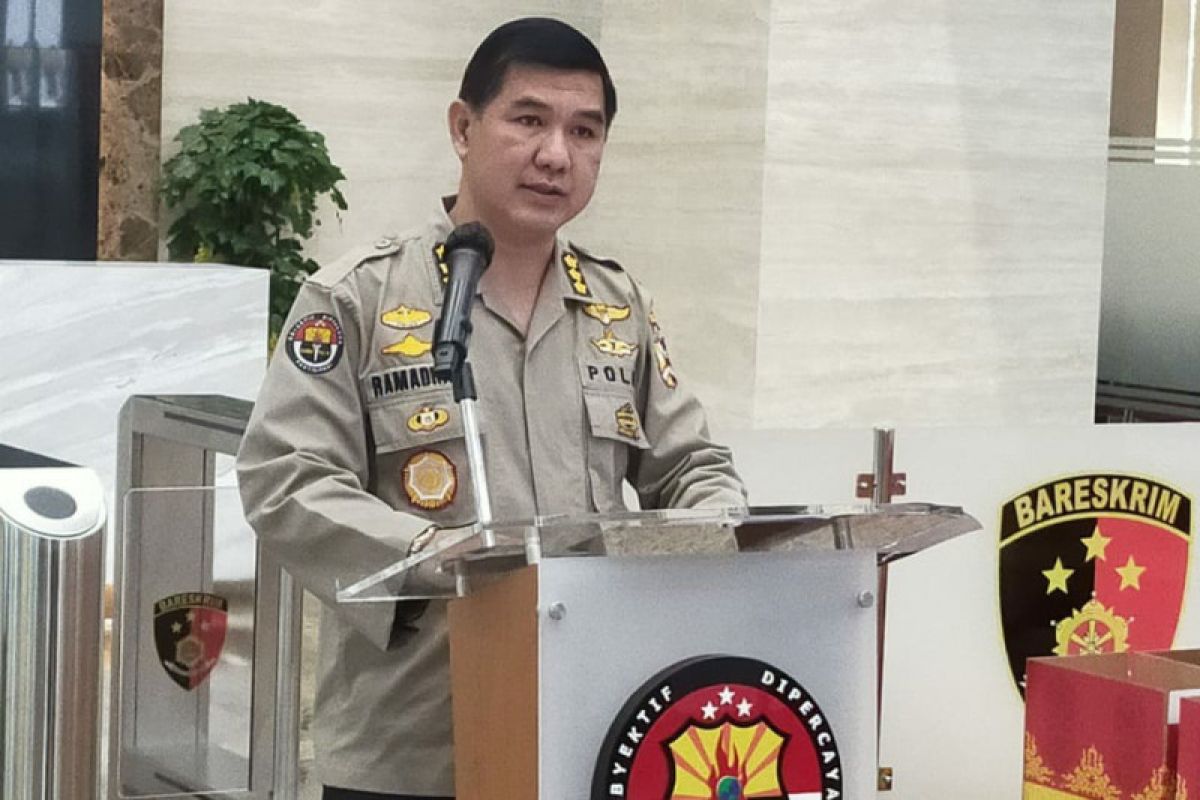 Polisi bubarkan 1,3 juta kerumunan massa cegah penyebaran Corona