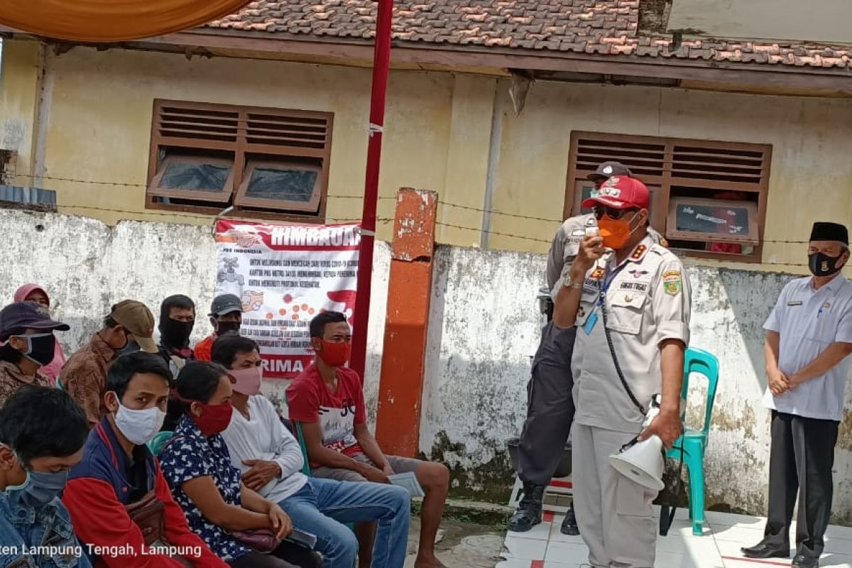 Bupati Loekman pantau penyerahan BST