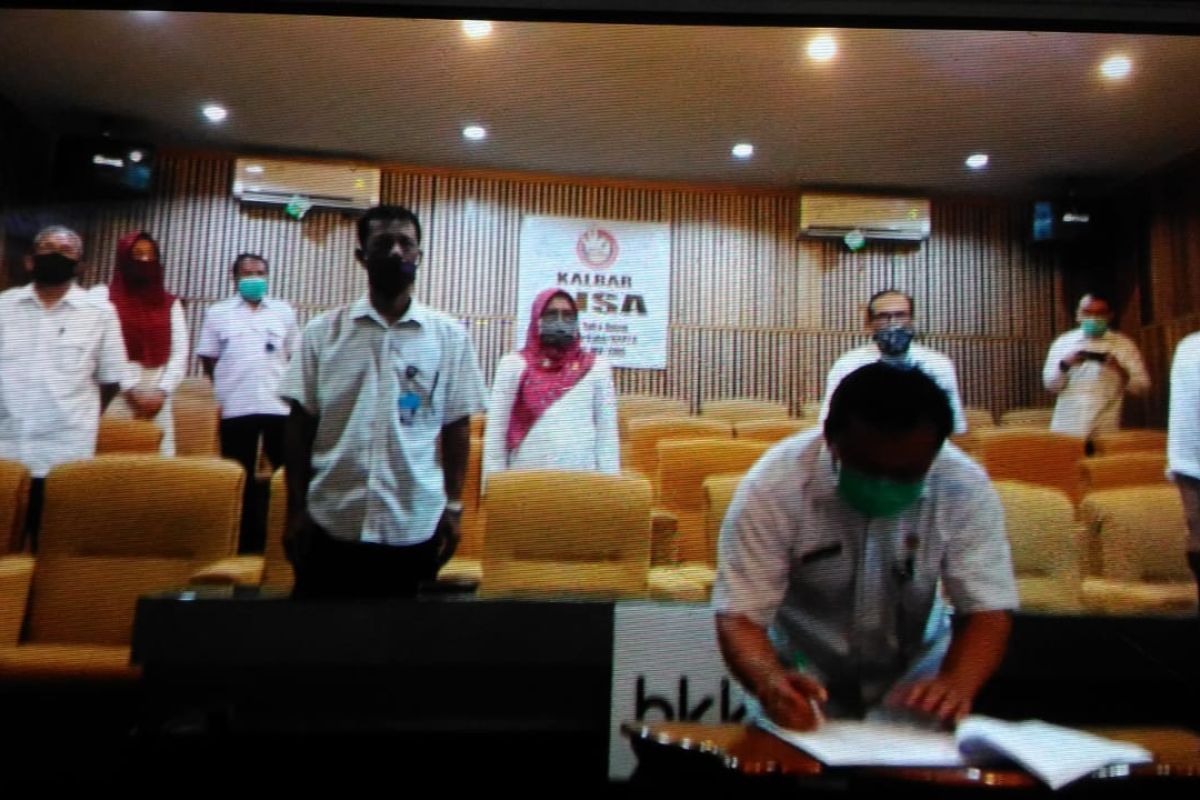 Kepala BKKBN Kalbar menandatangani hasil penyesuai DIPA TA 2020