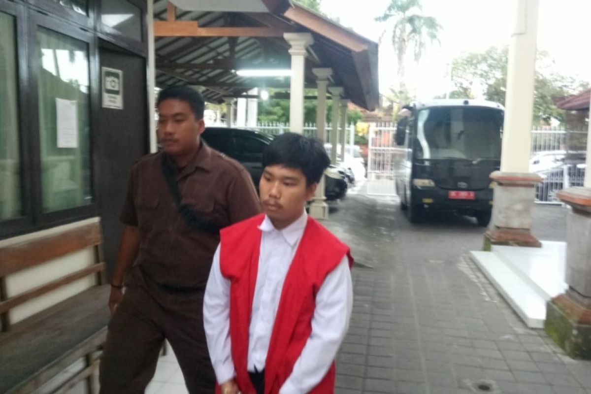 PN Denpasar vonis WNA asal Hong Kong  perantara jual-beli sabu 18 tahun penjara