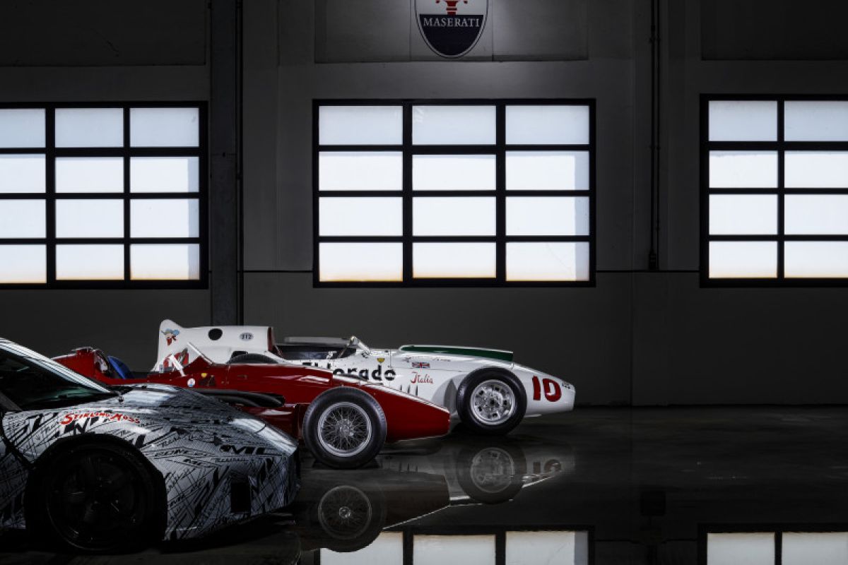 Maserati didedikasikan prototipe MC20 untuk Stirling Moss