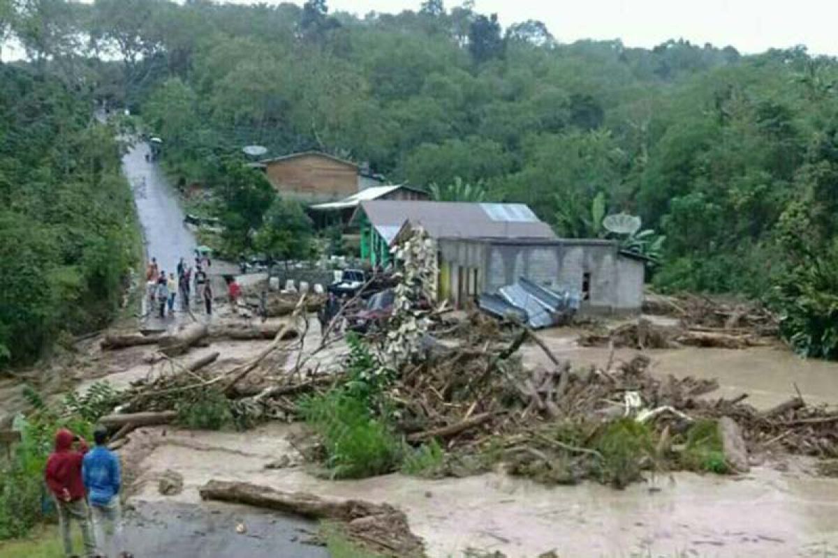 Curah hujan tinggi, banjir dan longsor terjadi di Bener Meriah