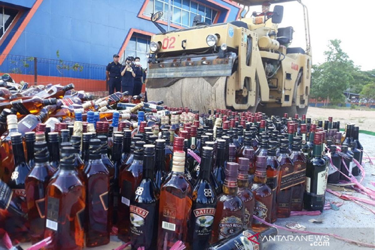 BC Kepri musnahkan barang hasil penindakan bernilai Rp18,2 miliar