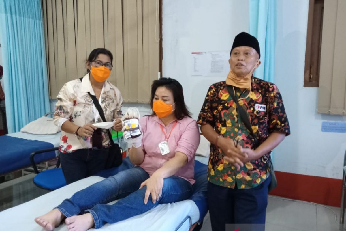 Ketua DPRD Kaltara donor darah mendadak di PMI Tarakan