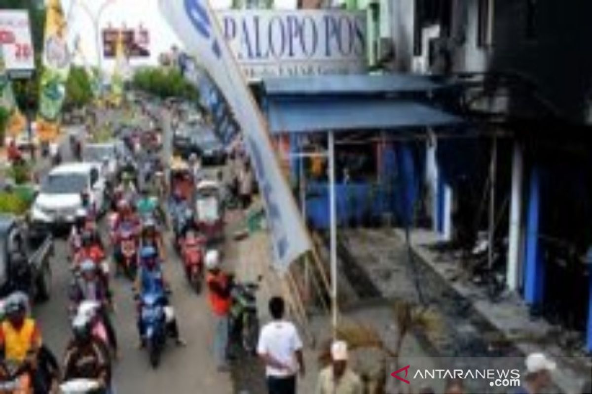 Tidak dapat BST, warga Aceh Selatan mengamuk dan rusak kantor desa