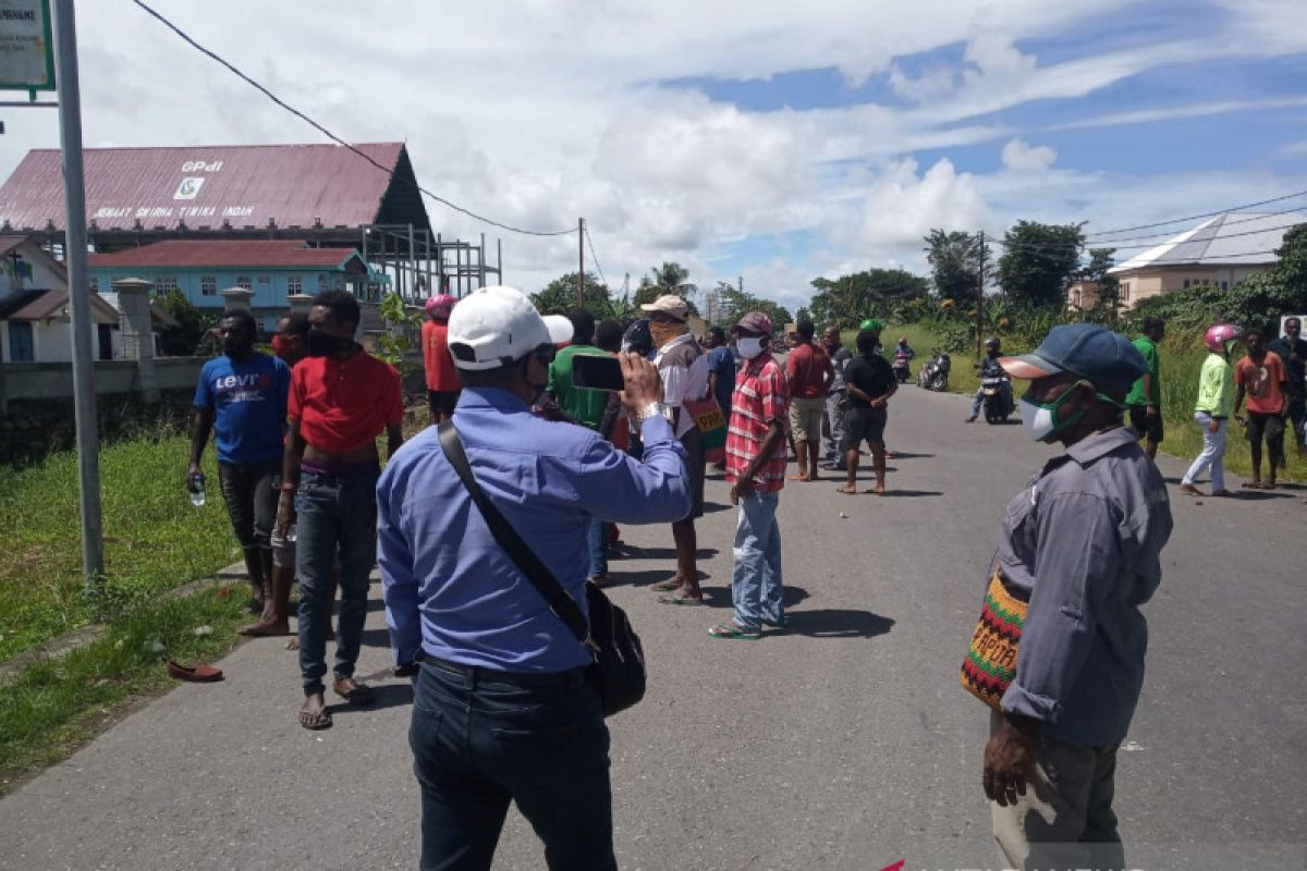 Warga Kamoro Mimika saling serang dipicu rebutan jabatan ketua adat Lemasko