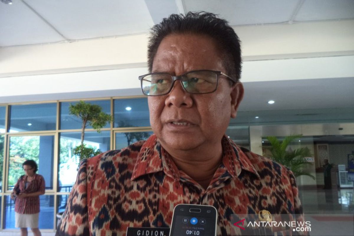 Bupati se-Pulau Sumba sepakat lakukan rapid test pelintas perbatasan
