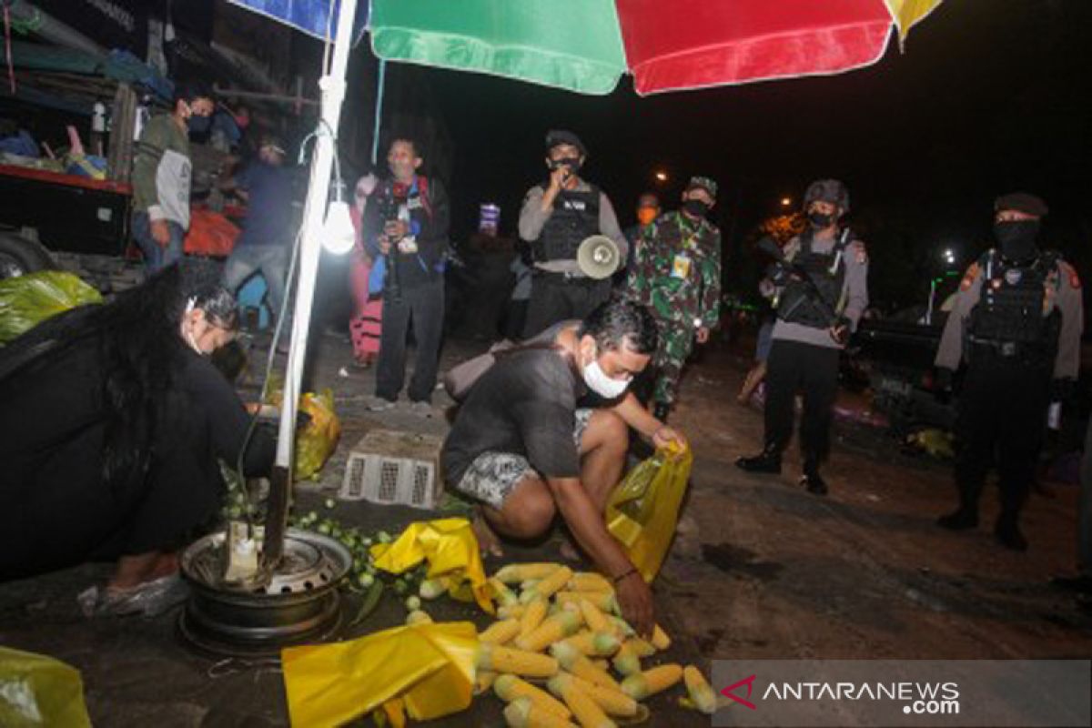 Kasus positif COVID-19 bertambah, Sikka berlakukan jam malam cegah penyebaran COVID-19