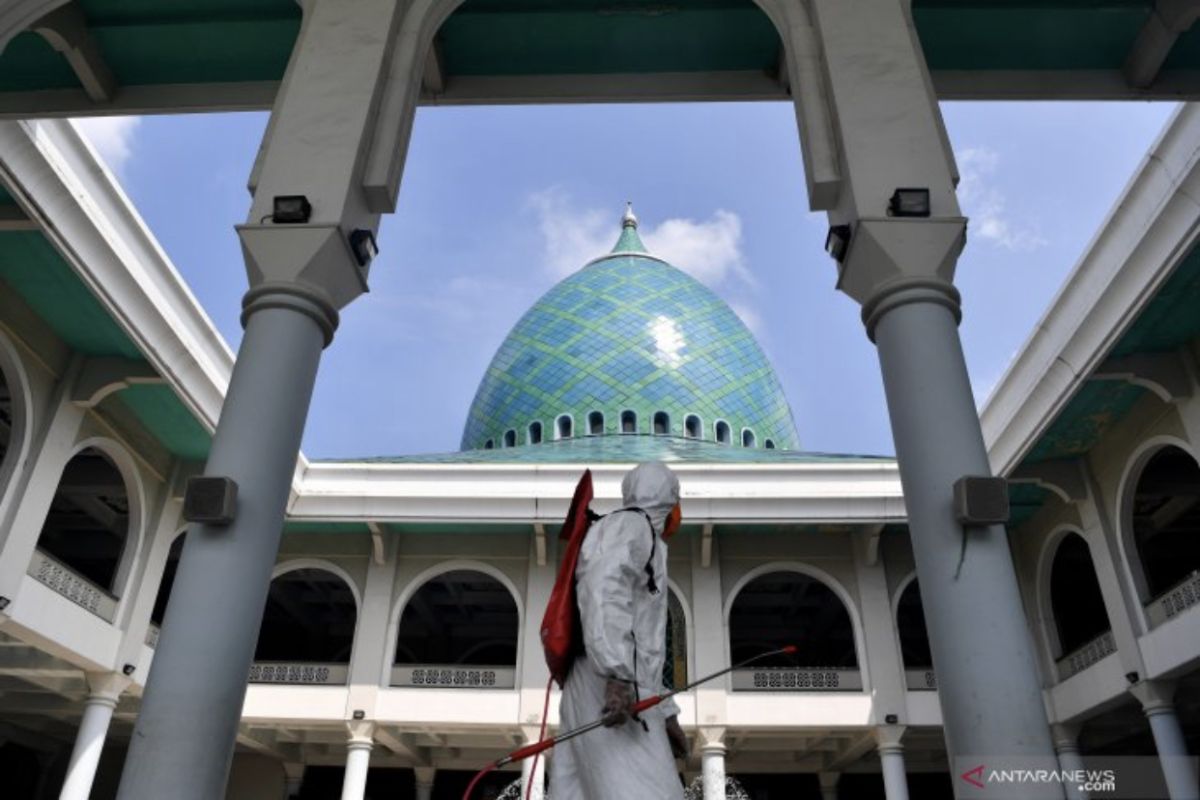 Sepekan, bantuan peserta JKN-KIS hingga panduan shalat Idul Fitri