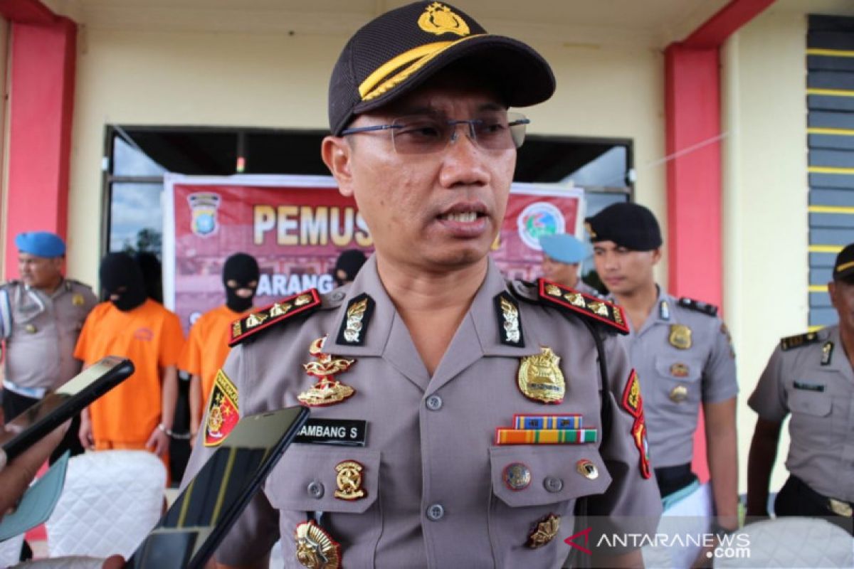 Seorang personel polisi diduga gelapkan 71 unit mobil