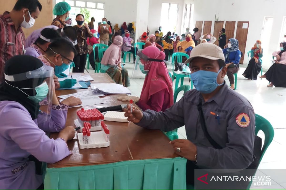 Jubir Tim Gugus Bangka dorong masyarakat ikut rapid test COVID-19