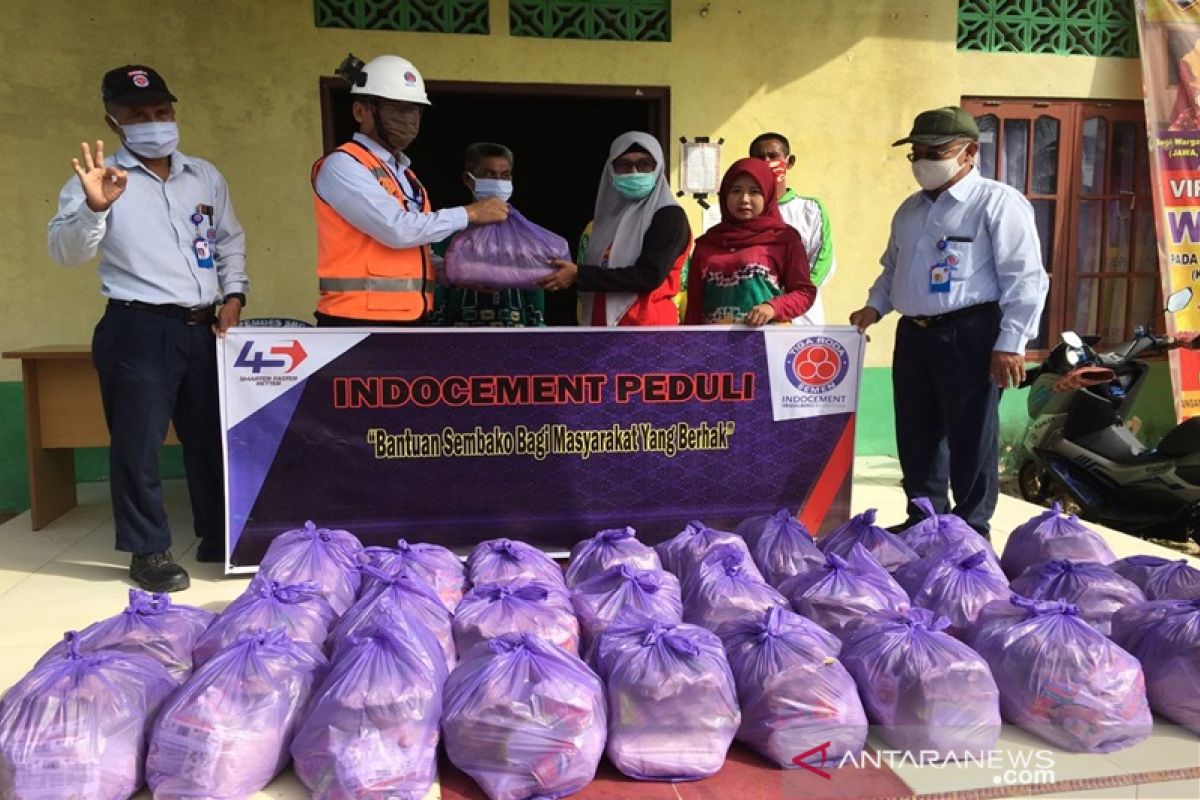 Indocement bagikan Sembako pada 10 desa binaan