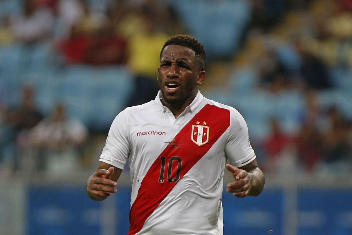 Pemain Lokomotiv Moskow Jefferson Farfan positif virus corona