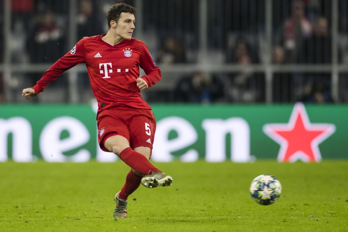 Benjamin  ingin menangkan Bayern demi fans