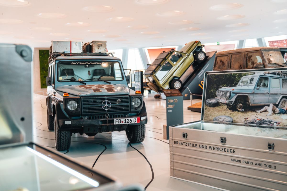 Museum Mercedes-Benz dibuka lagi untuk umum