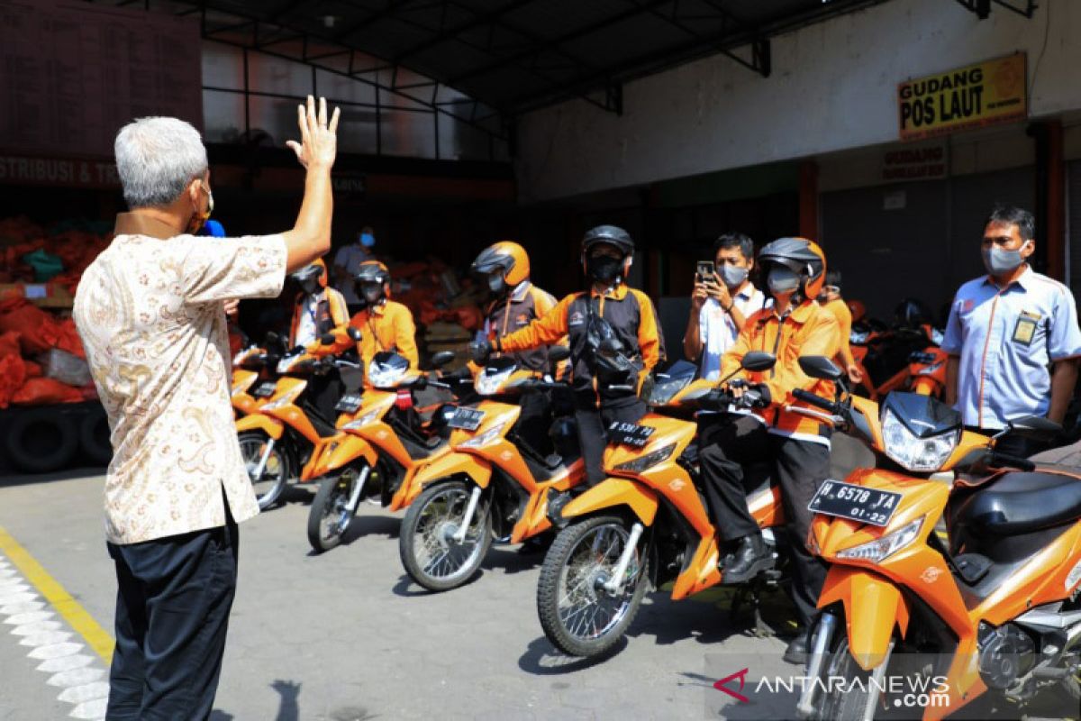 Ganjar kirim 7.000 paket sembako untuk warga Jateng di Jabodetabek