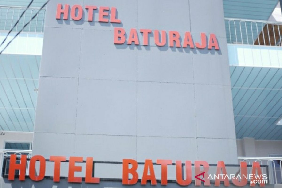 12 orang tenaga medis RS Darurat Covid-19 di Hotel Baturaja diganti