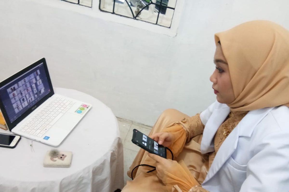 Ditengah COVID-19, 181 mahasiswa UISU dilantik menjadi dokter melalui virtual