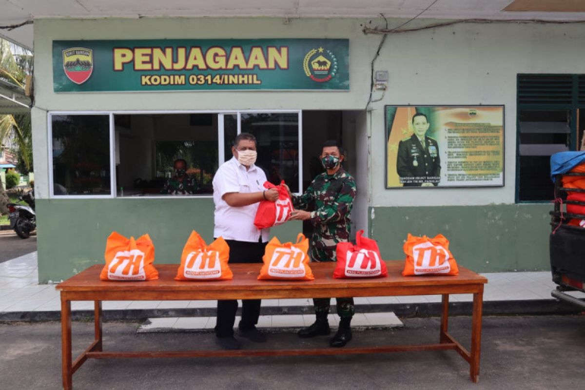 PT THIP serahkan paket bantuan ke Kodim 0314 Inhil